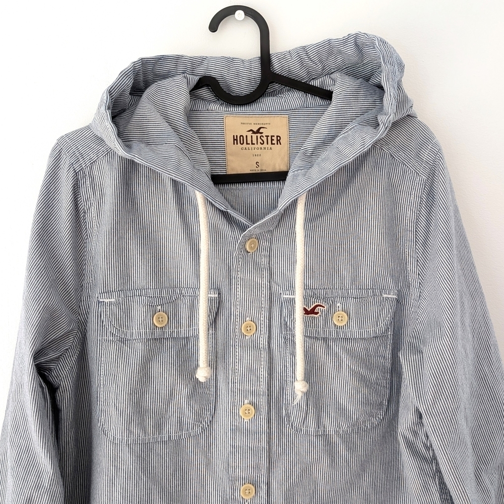 Hollister Men's Blue And White Stripes Hooded Shacket ~ Size Small